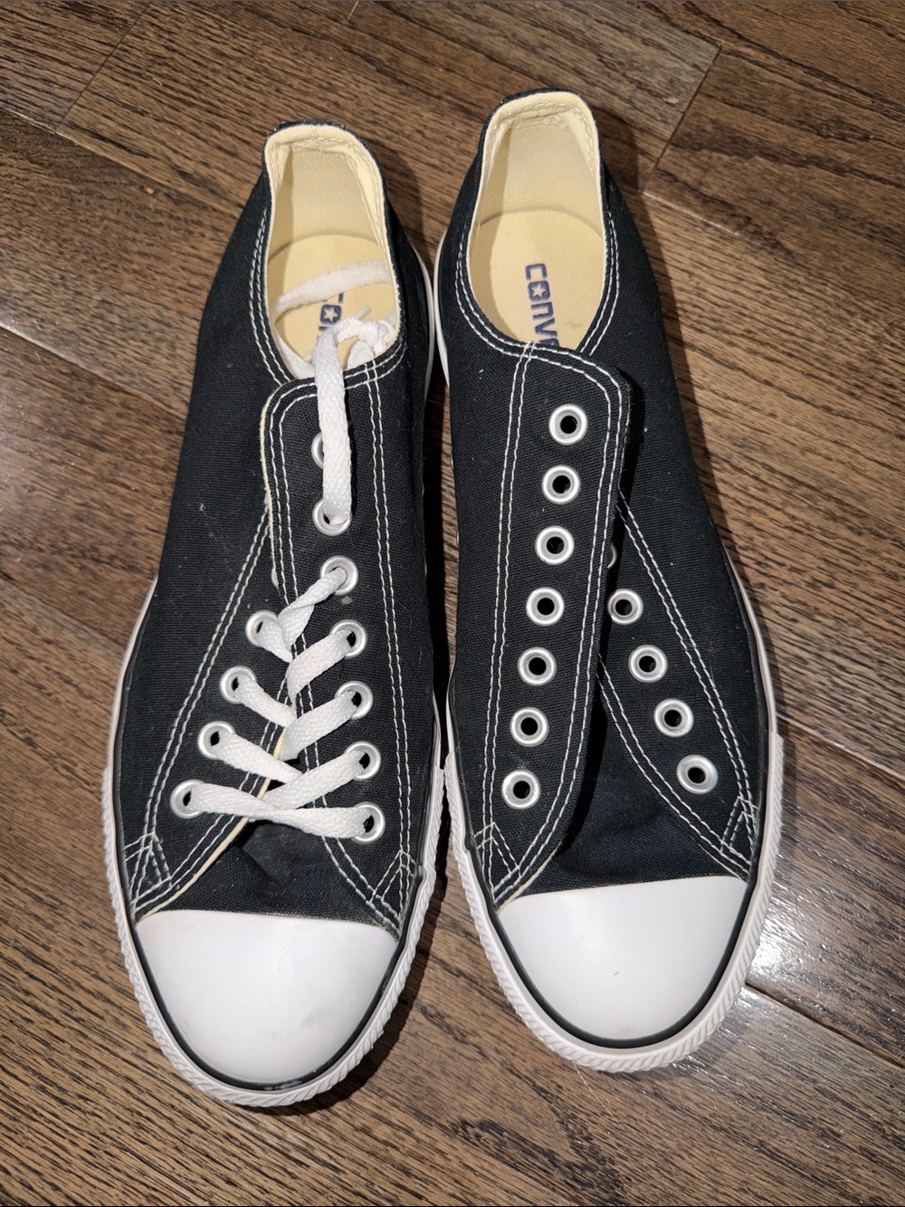Converse Chuck Taylor Classic Black M8.5 - Picture 2 of 3